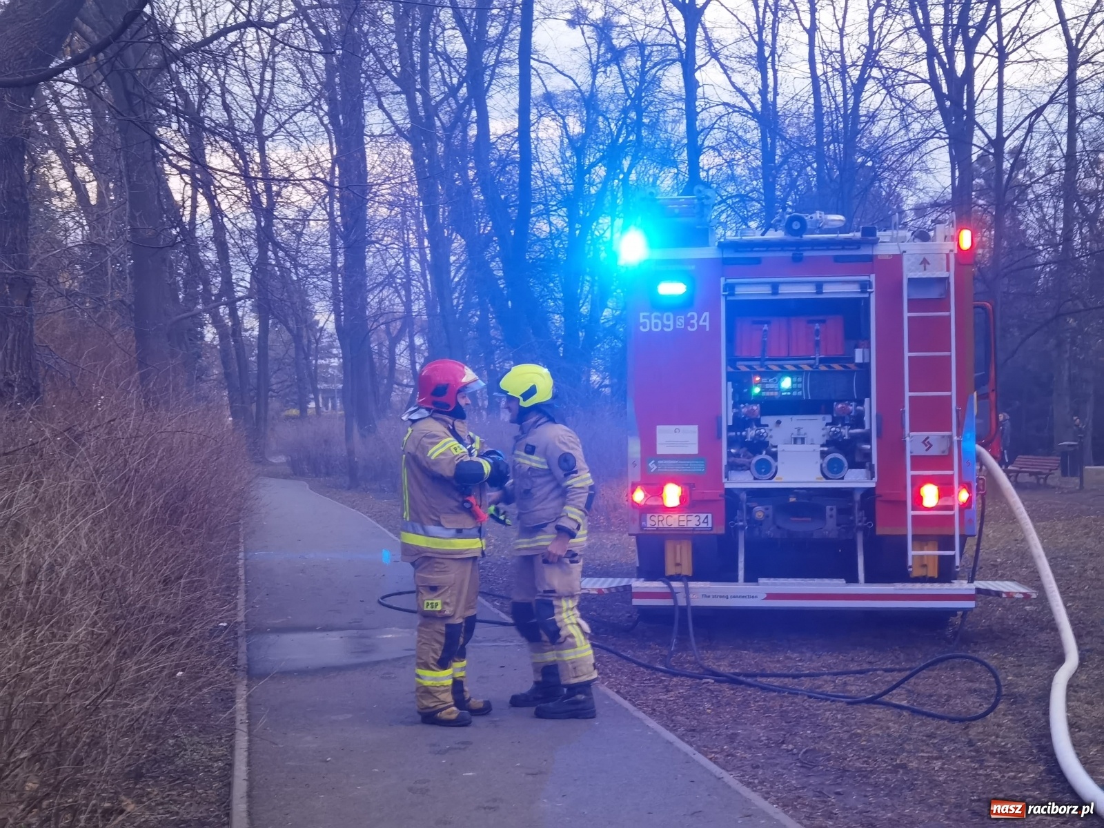 Zdjęcie w galerii na portalu naszraciborz.pl: Raport 998. Alarm z monitoringu w DPS na Ostrogu. Otwarcie mieszkania przy Pomnikowej wiadomości z regionu