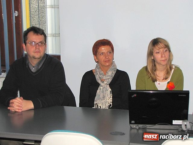 Zdjęcie w galerii na portalu naszraciborz.pl: Znaleźli swoją drogę do pracy wiadomości z regionu