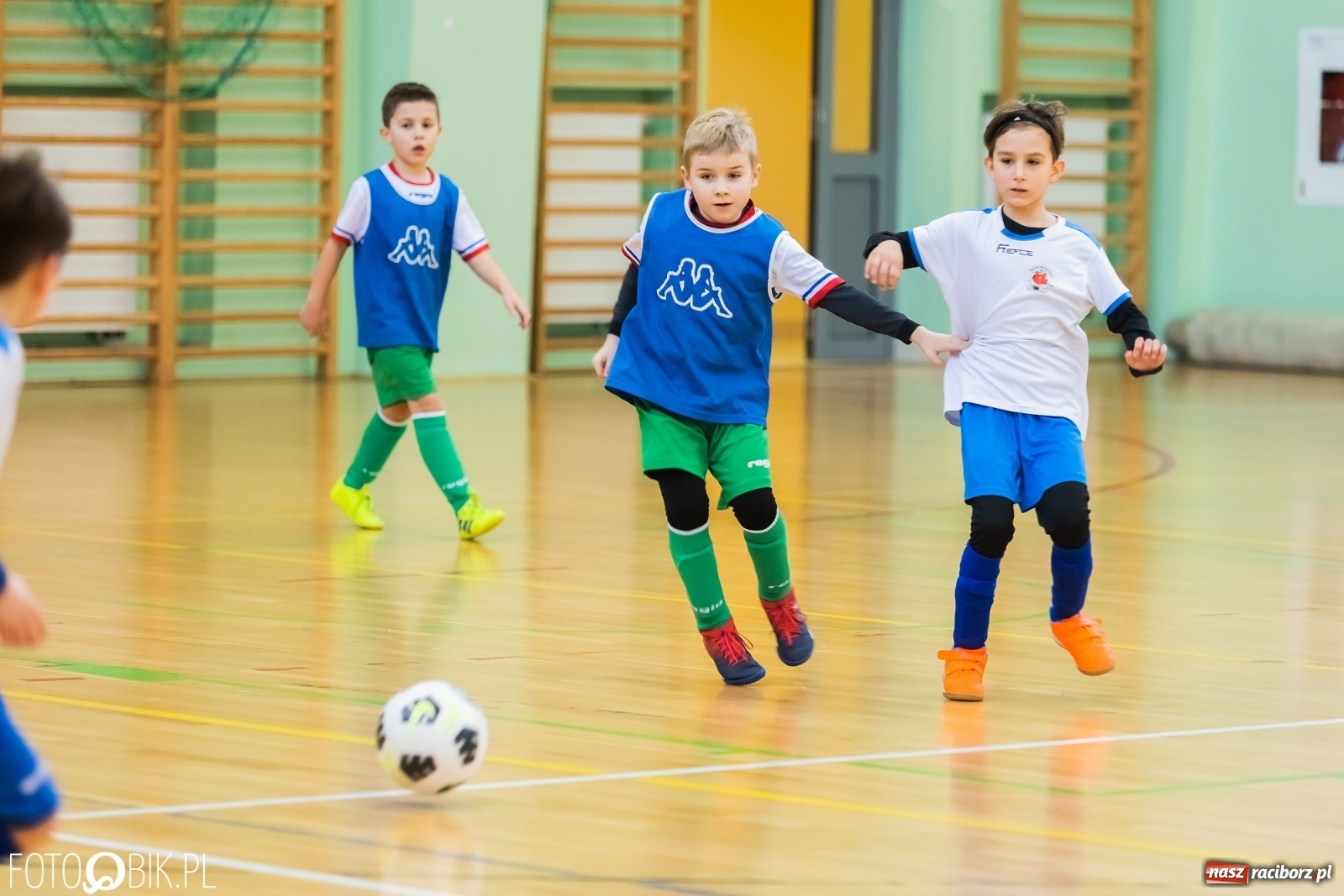 Zdjęcie w galerii na portalu naszraciborz.pl: Powiatowe eliminacje Pucharu Tymbarku [FOTO] wiadomości z regionu