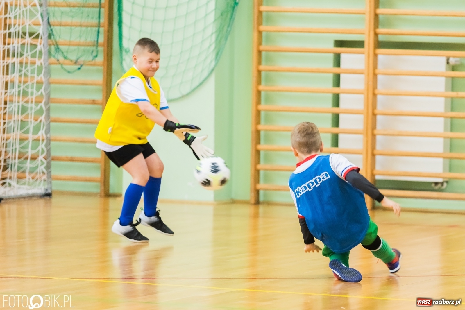 Zdjęcie w galerii na portalu naszraciborz.pl: Powiatowe eliminacje Pucharu Tymbarku [FOTO] wiadomości z regionu