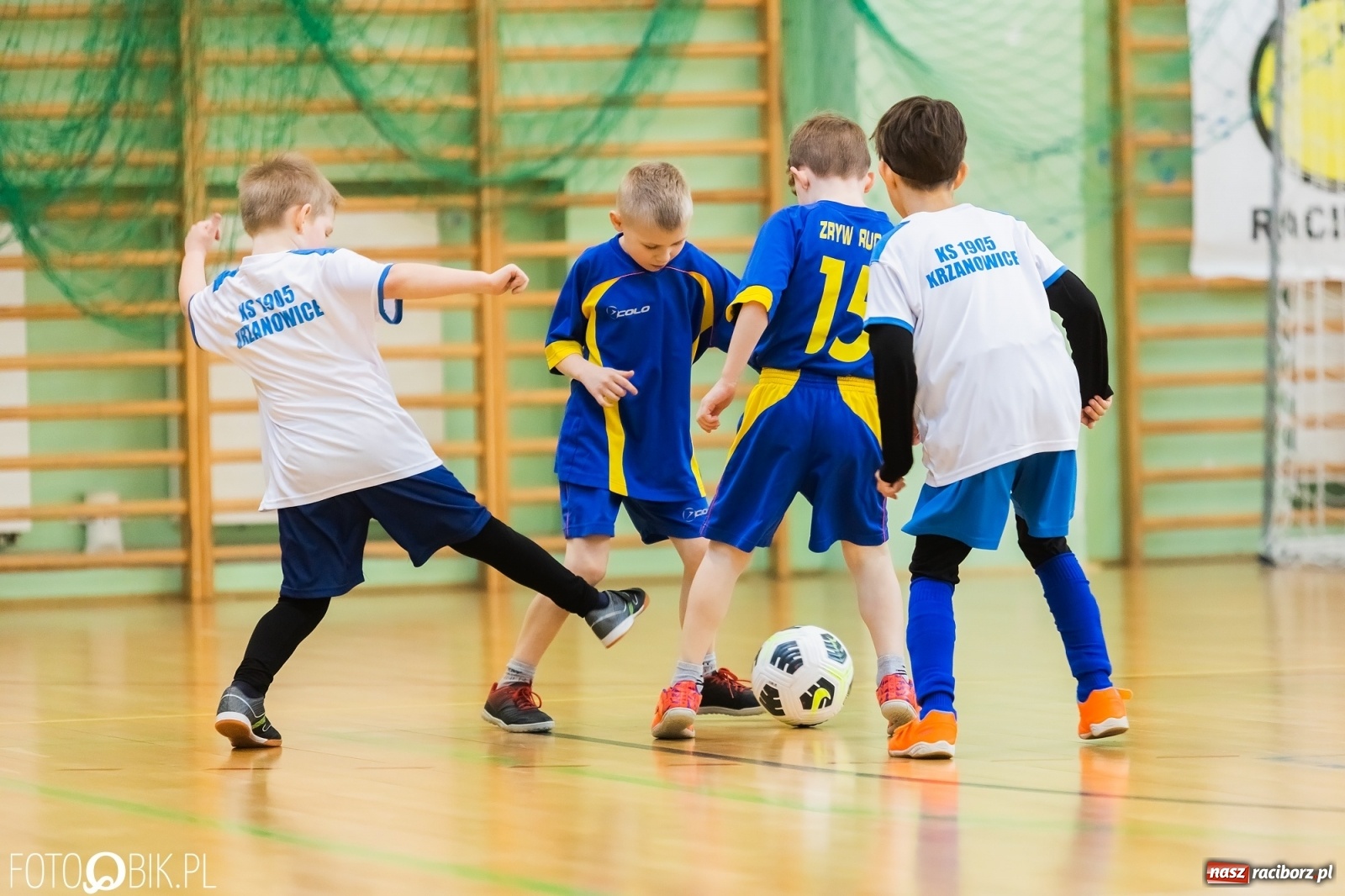 Zdjęcie w galerii na portalu naszraciborz.pl: Powiatowe eliminacje Pucharu Tymbarku [FOTO] wiadomości z regionu
