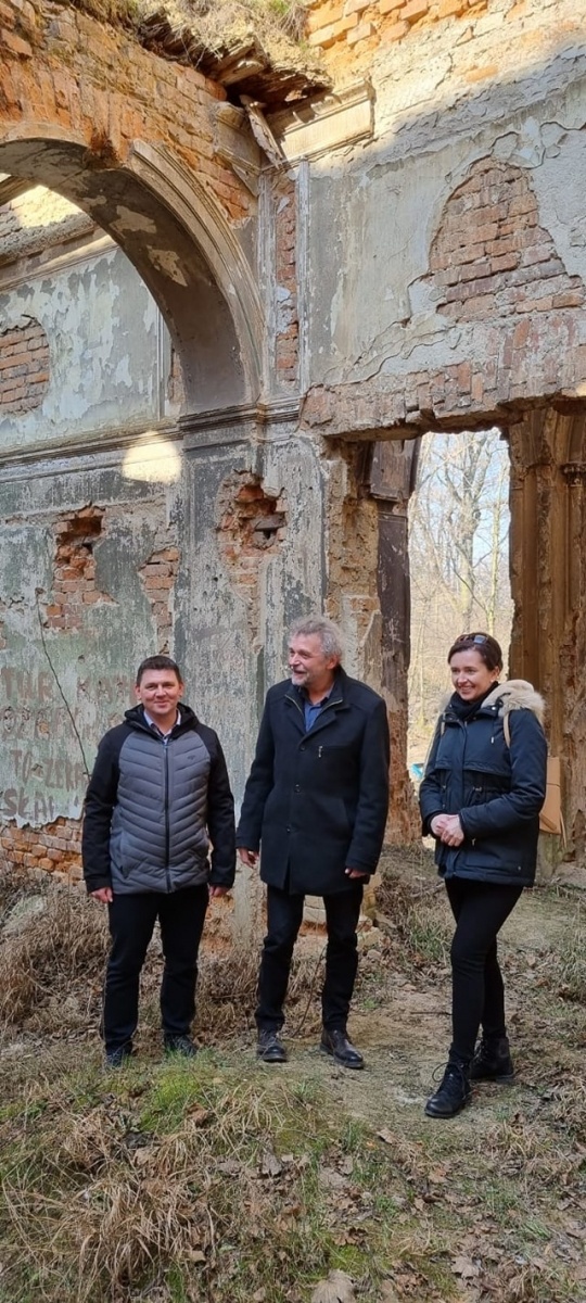 Zdjęcie w galerii na portalu naszraciborz.pl: Na ratunek rudnickim zabytkom [FOTO] wiadomości z regionu