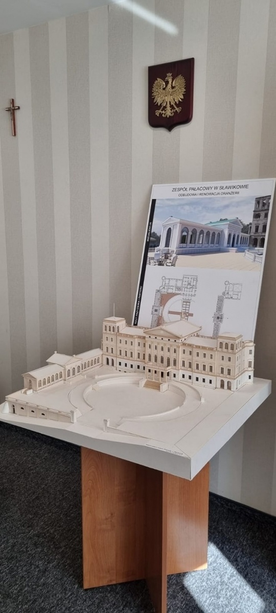 Zdjęcie w galerii na portalu naszraciborz.pl: Na ratunek rudnickim zabytkom [FOTO] wiadomości z regionu