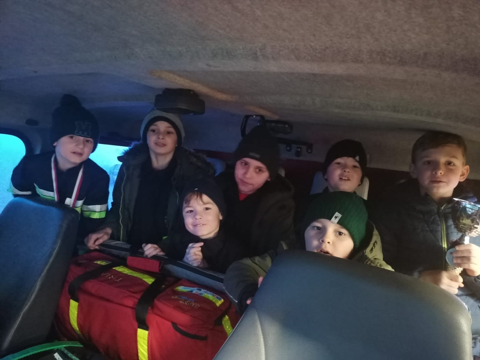 Zdjęcie w galerii na portalu naszraciborz.pl: Srebro dla Roszkowa w halowych zawodach strażackich w Zakrzowie wiadomości z regionu