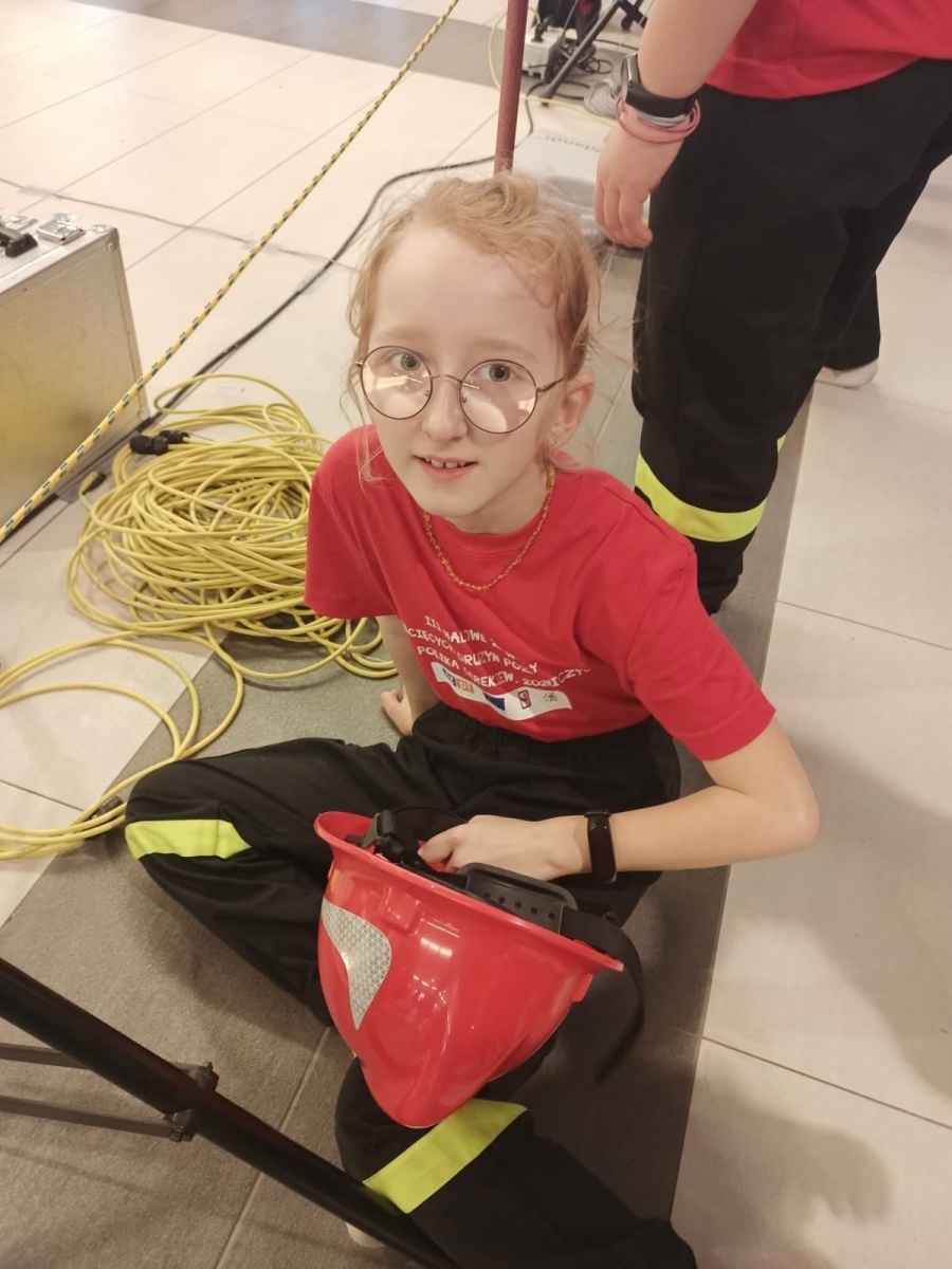 Zdjęcie w galerii na portalu naszraciborz.pl: Srebro dla Roszkowa w halowych zawodach strażackich w Zakrzowie wiadomości z regionu