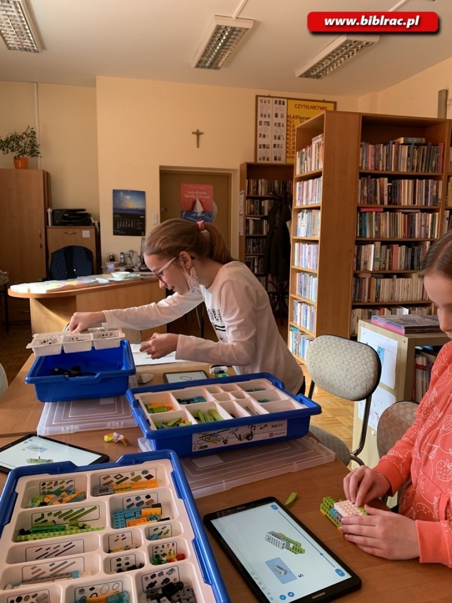 Zdjęcie w galerii na portalu naszraciborz.pl: Fantastyka i skandynawskie klimaty. Ferie w książnicy wiadomości z regionu