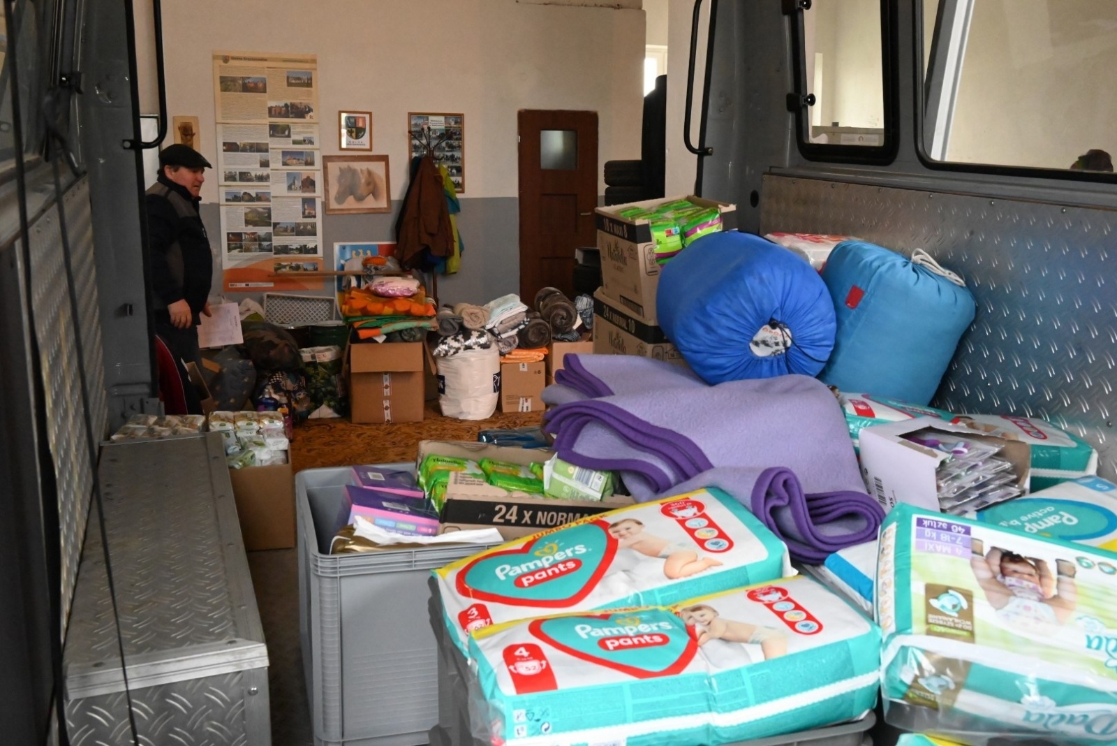 Zdjęcie w galerii na portalu naszraciborz.pl: Pomoc dla Ukrainy – pierwszy transport z gm. Krzyżanowice ruszył w drogę wiadomości z regionu