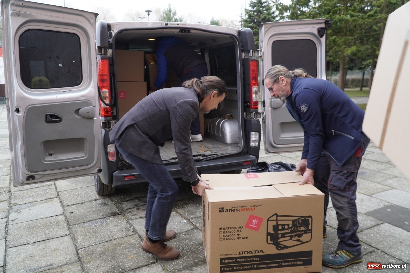 Zdjęcie w galerii na portalu naszraciborz.pl: Racibórz dopiął celu. Pomoc dotrze do Tyśmenicy [FOTO] wiadomości z regionu