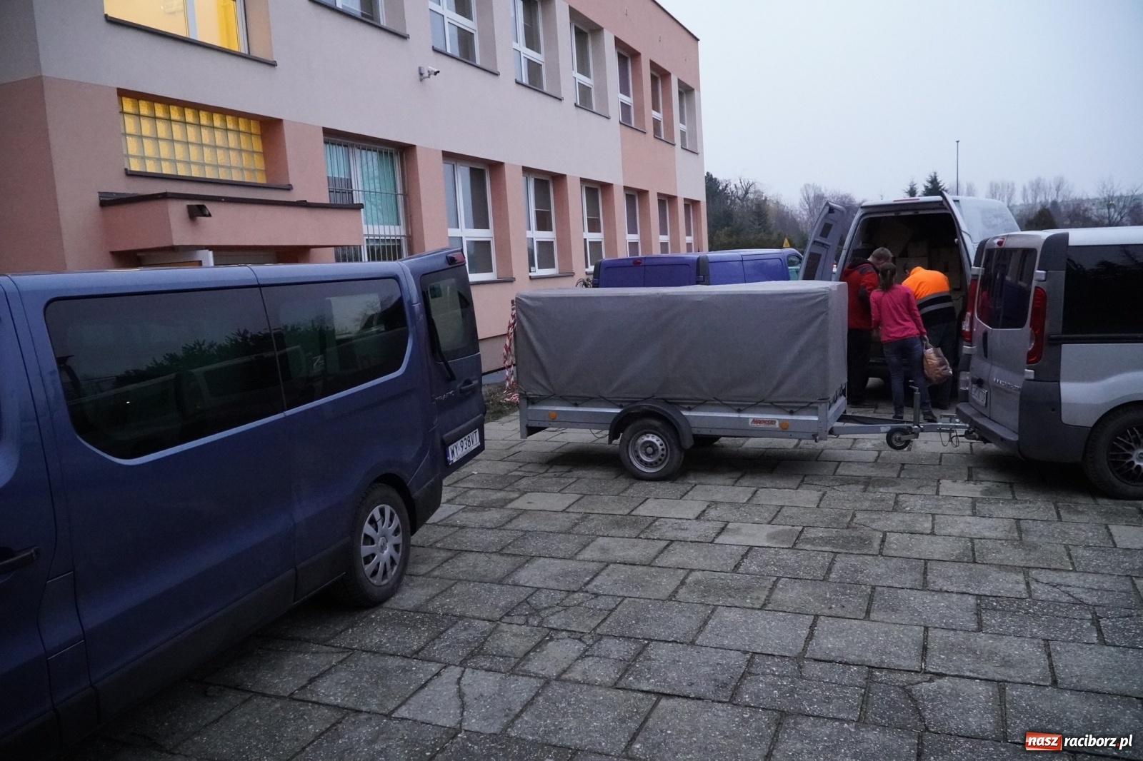 Zdjęcie w galerii na portalu naszraciborz.pl: Racibórz dopiął celu. Pomoc dotrze do Tyśmenicy [FOTO] wiadomości z regionu