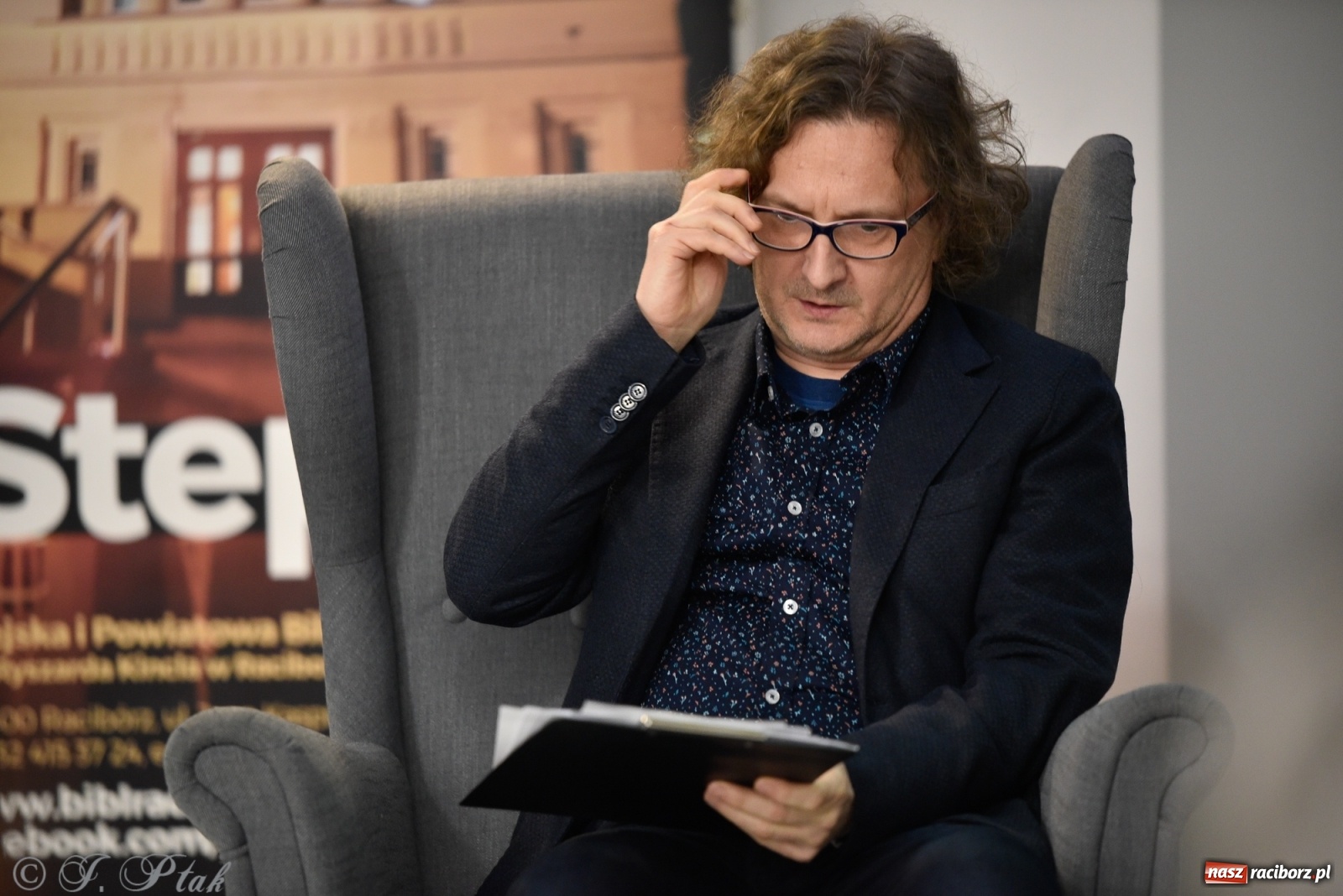 Zdjęcie w galerii na portalu naszraciborz.pl: Benczew o wyklętych. Wykład w raciborskiej bibliotece wiadomości z regionu