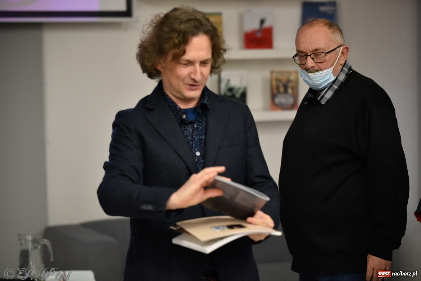 Zdjęcie w galerii na portalu naszraciborz.pl: Benczew o wyklętych. Wykład w raciborskiej bibliotece wiadomości z regionu