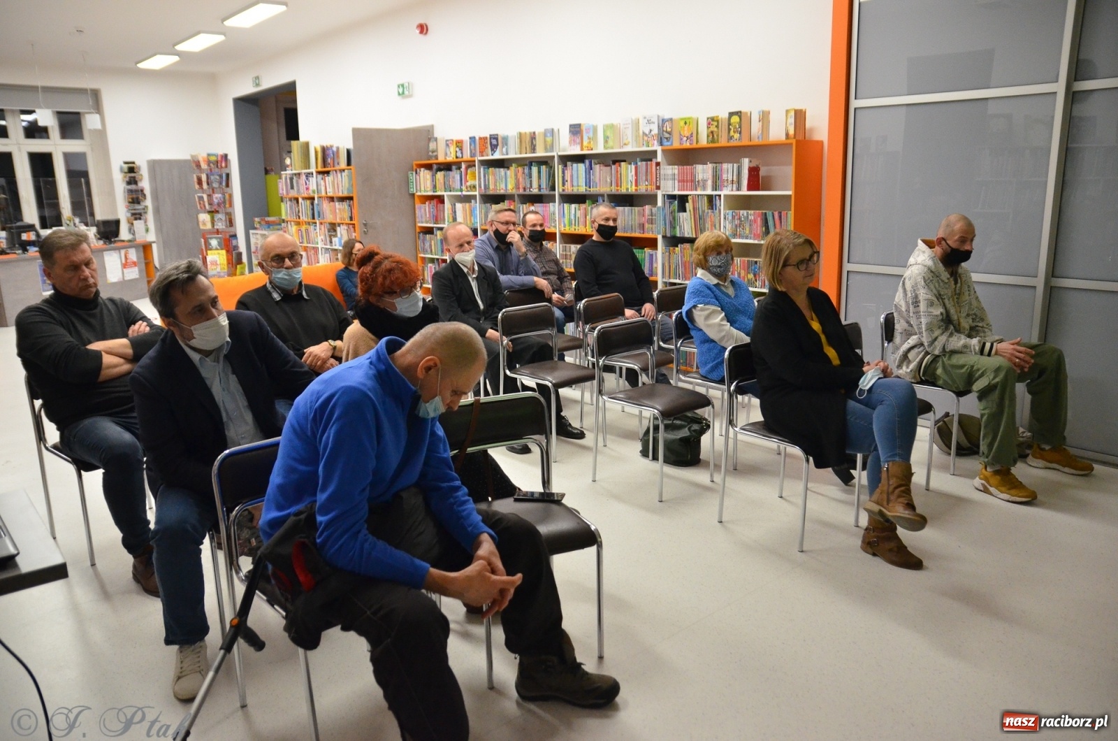 Zdjęcie w galerii na portalu naszraciborz.pl: Benczew o wyklętych. Wykład w raciborskiej bibliotece wiadomości z regionu