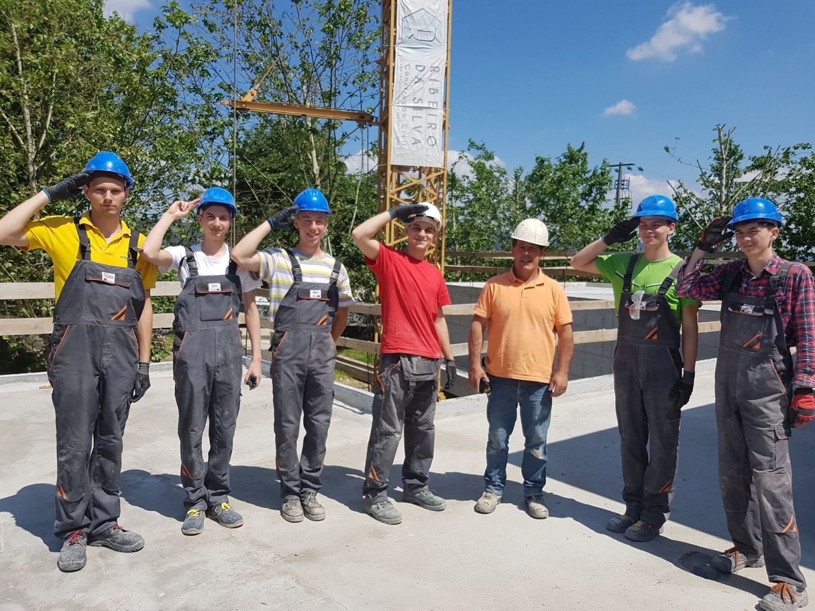 Zdjęcie w galerii na portalu naszraciborz.pl: Nauka w CKZiU nr 1 to jak podróż dookoła świata. Szkoła pozyskała ponad 730 tys. euro wiadomości z regionu