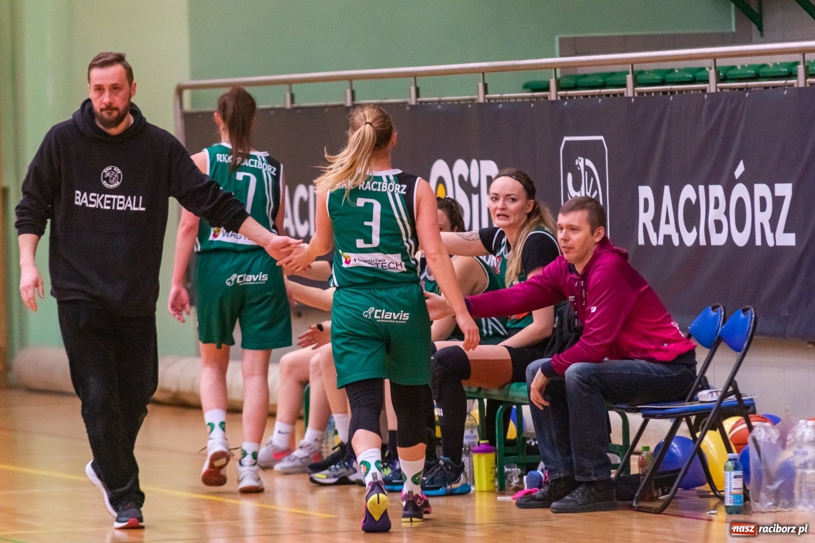 Zdjęcie w galerii na portalu naszraciborz.pl: Racibórz Bochnię pokonał i w tabeli awansował [FOTO i WIDEO] wiadomości z regionu