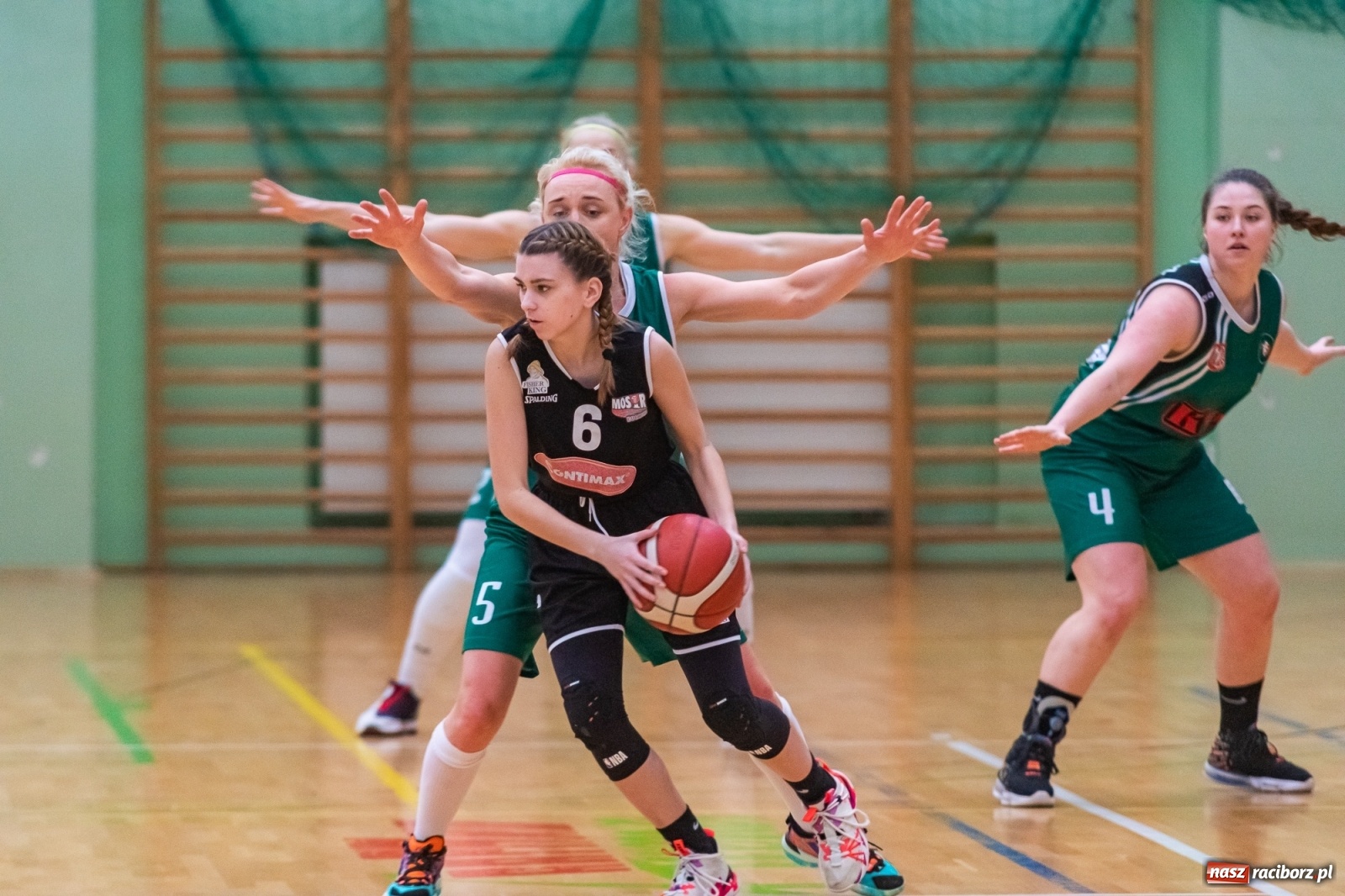 Zdjęcie w galerii na portalu naszraciborz.pl: Racibórz Bochnię pokonał i w tabeli awansował [FOTO i WIDEO] wiadomości z regionu