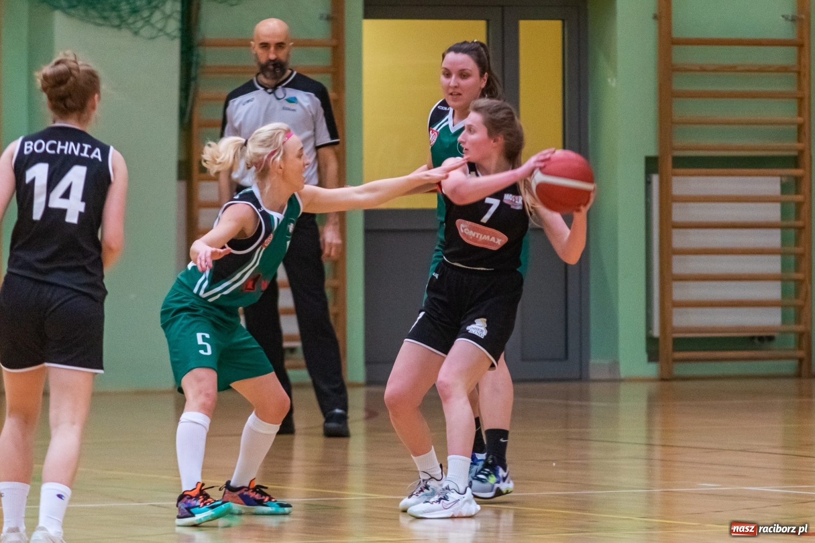 Zdjęcie w galerii na portalu naszraciborz.pl: Racibórz Bochnię pokonał i w tabeli awansował [FOTO i WIDEO] wiadomości z regionu