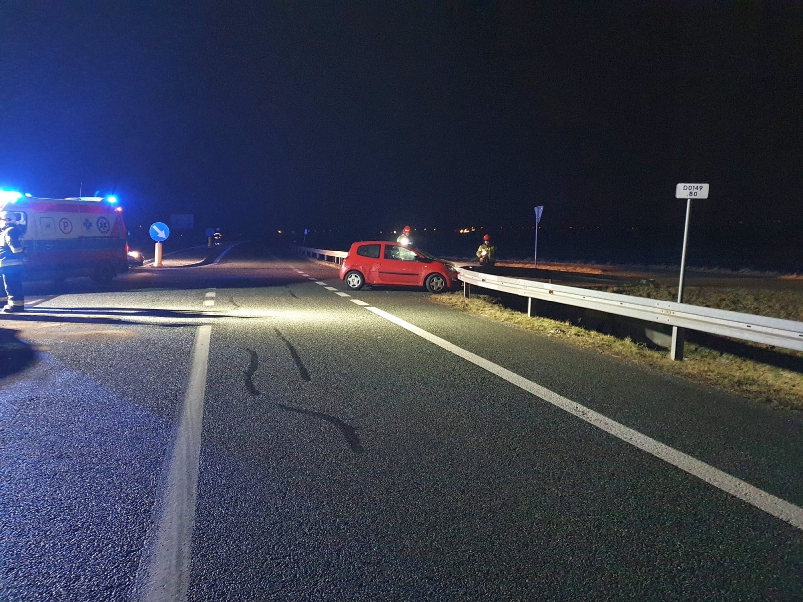 Zdjęcie w galerii na portalu naszraciborz.pl: Zderzenie renault i skody na DK 78 na wysokości Zabełkowa [FOTO] wiadomości z regionu