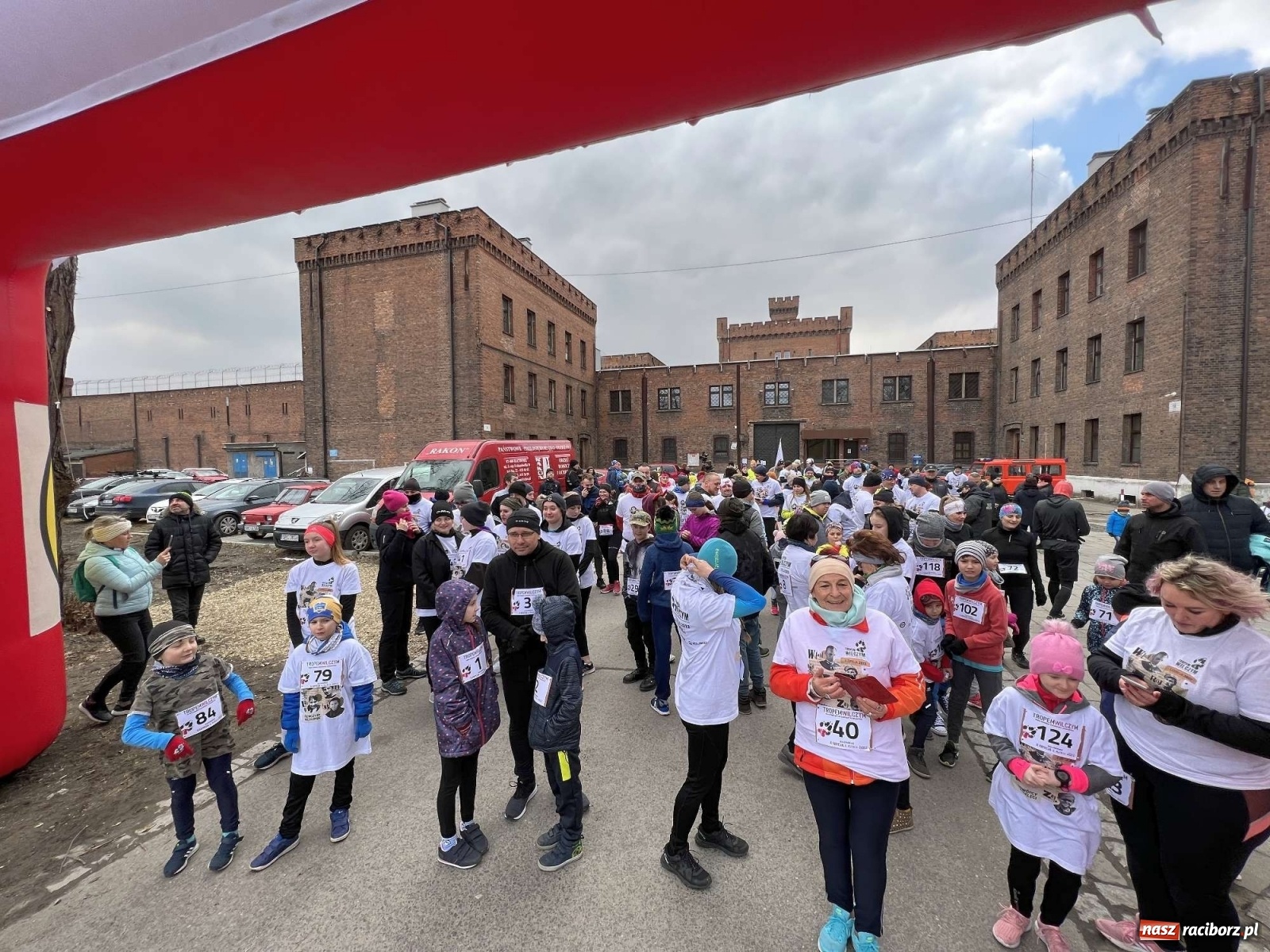 Zdjęcie w galerii na portalu naszraciborz.pl: XI edycja Biegu Pamięci Żołnierzy Wyklętych – Tropem Wilczym wiadomości z regionu