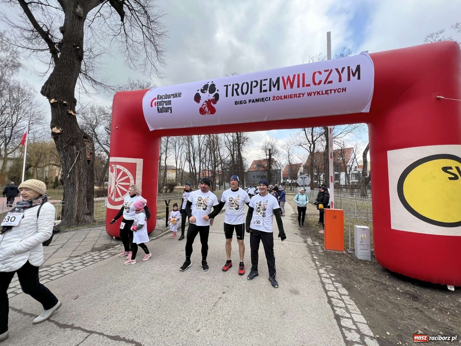 Zdjęcie w galerii na portalu naszraciborz.pl: XI edycja Biegu Pamięci Żołnierzy Wyklętych – Tropem Wilczym wiadomości z regionu