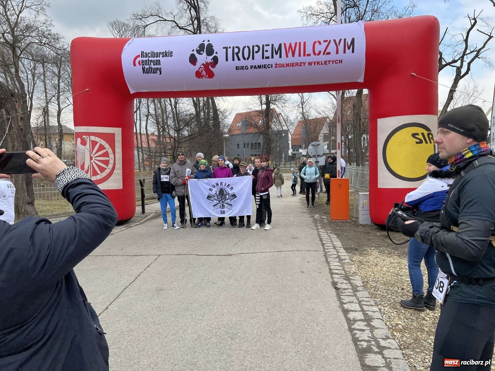 Zdjęcie w galerii na portalu naszraciborz.pl: XI edycja Biegu Pamięci Żołnierzy Wyklętych – Tropem Wilczym wiadomości z regionu