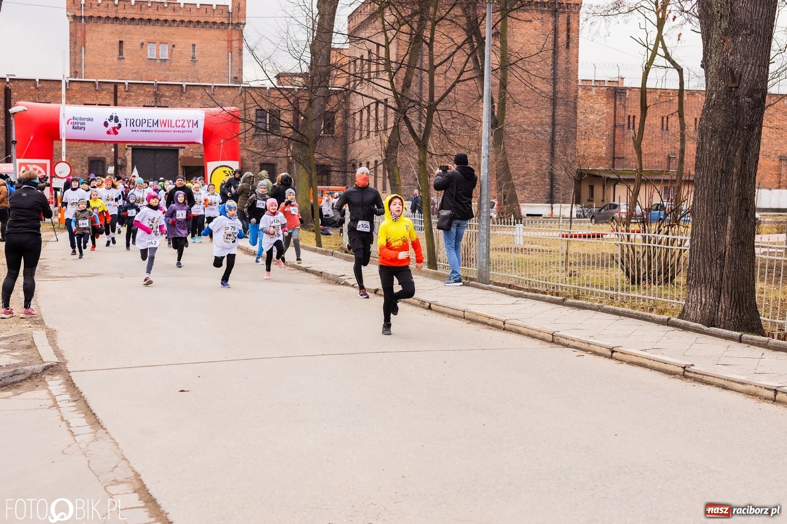 Zdjęcie w galerii na portalu naszraciborz.pl: XI edycja Biegu Pamięci Żołnierzy Wyklętych – Tropem Wilczym wiadomości z regionu