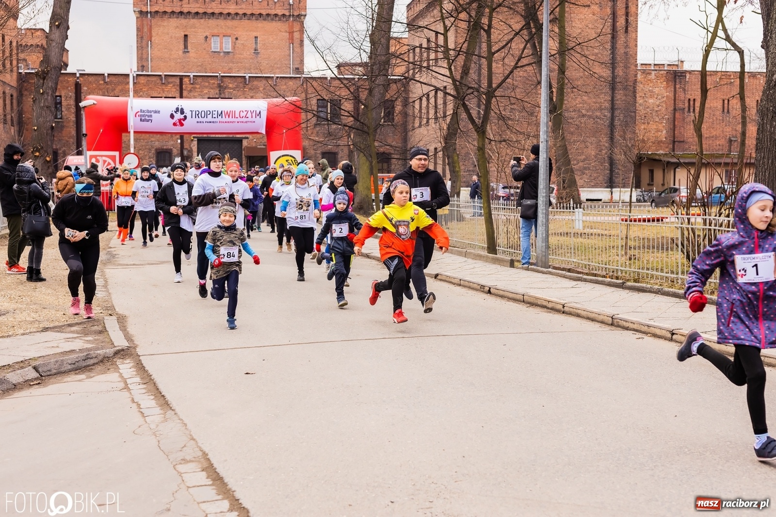 Zdjęcie w galerii na portalu naszraciborz.pl: XI edycja Biegu Pamięci Żołnierzy Wyklętych – Tropem Wilczym wiadomości z regionu