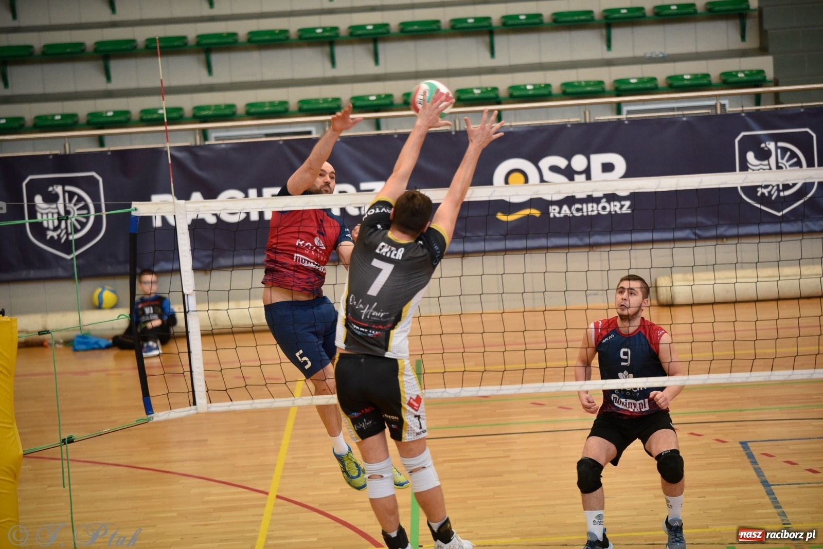 Zdjęcie w galerii na portalu naszraciborz.pl: Niedziela w RLPS pełna emocji  [FOTO] wiadomości z regionu