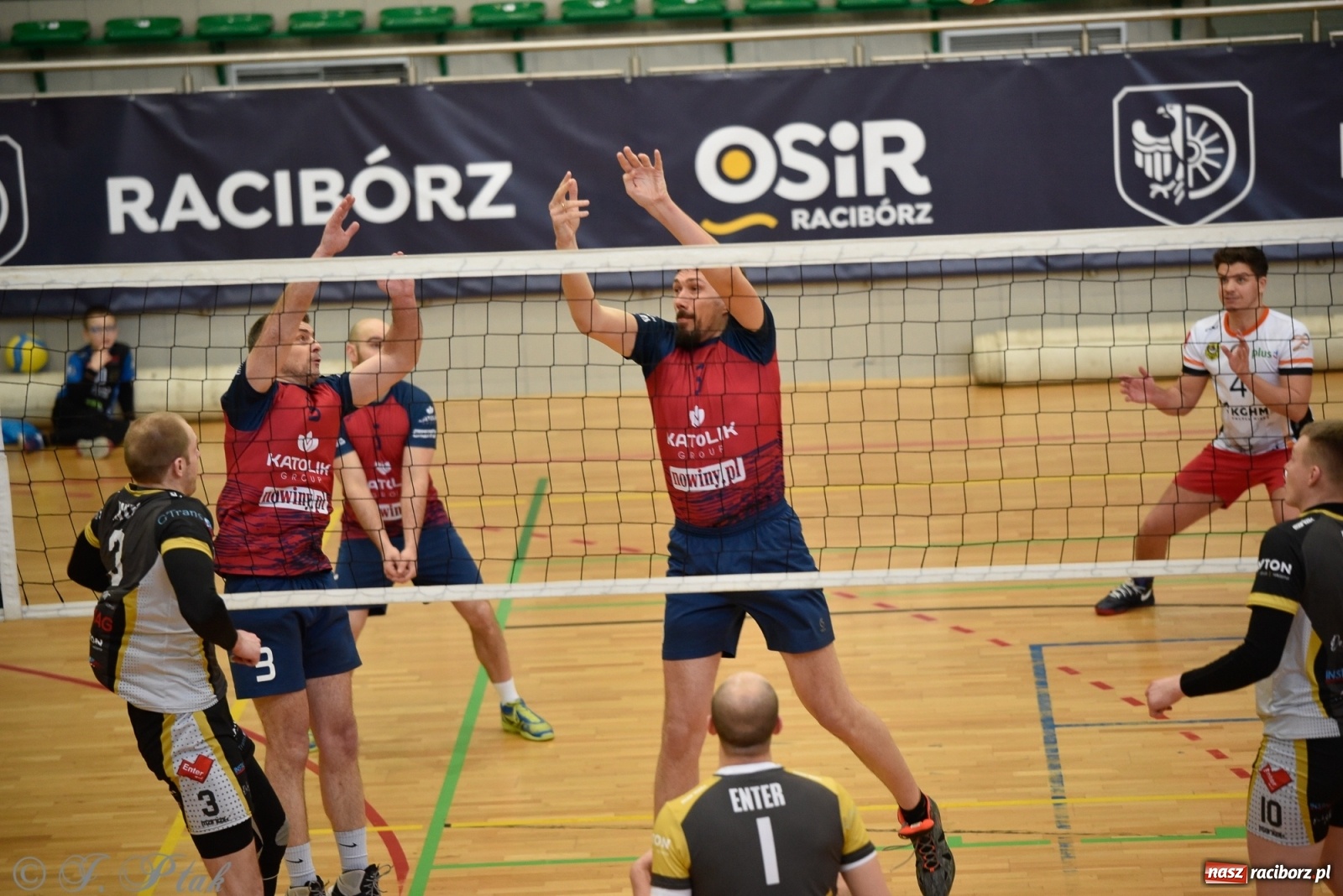 Zdjęcie w galerii na portalu naszraciborz.pl: Niedziela w RLPS pełna emocji  [FOTO] wiadomości z regionu