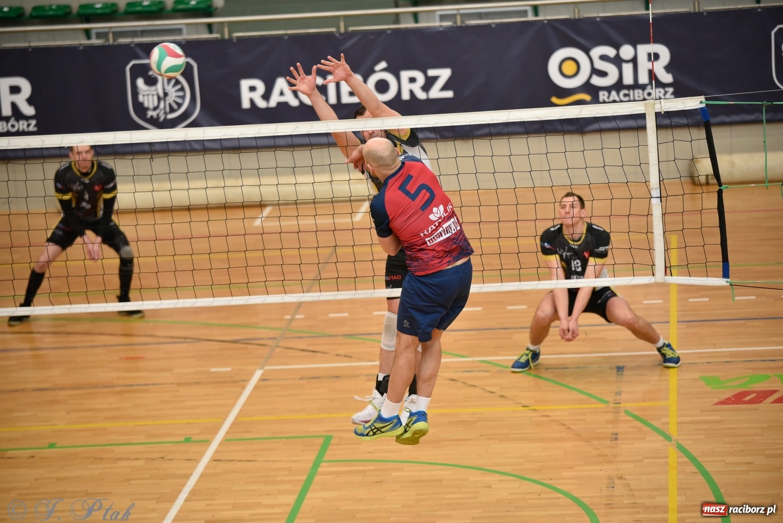 Zdjęcie w galerii na portalu naszraciborz.pl: Niedziela w RLPS pełna emocji  [FOTO] wiadomości z regionu