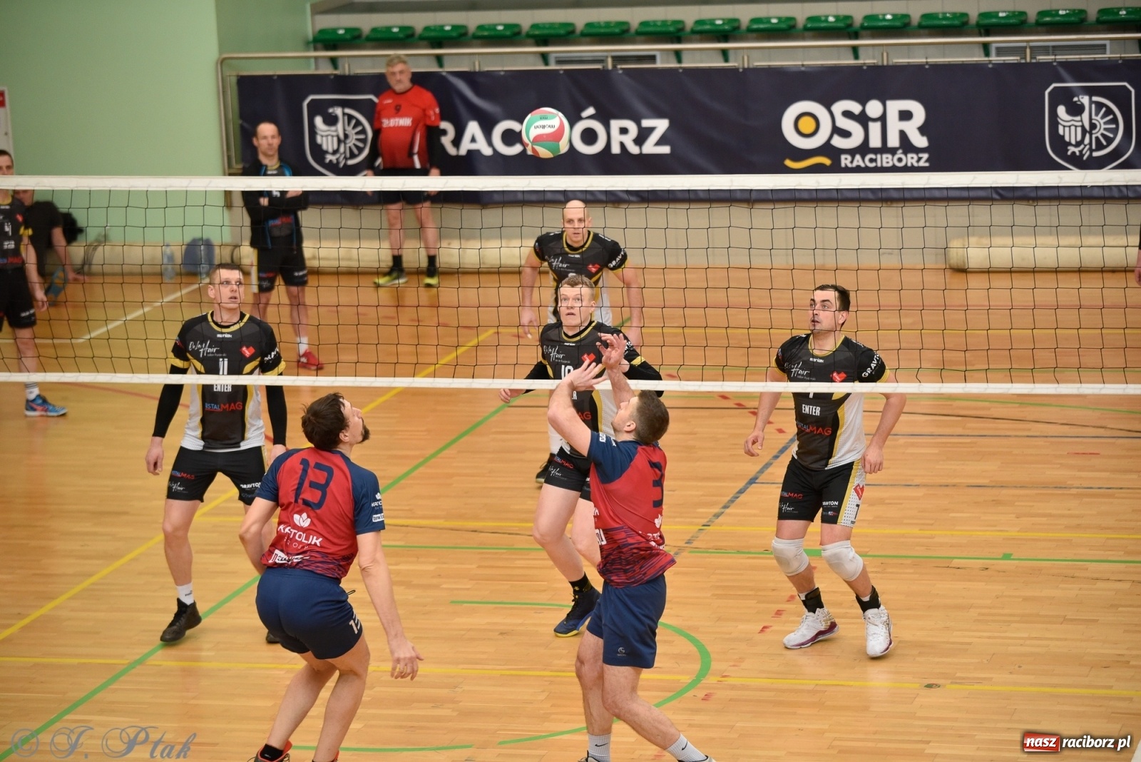 Zdjęcie w galerii na portalu naszraciborz.pl: Niedziela w RLPS pełna emocji  [FOTO] wiadomości z regionu