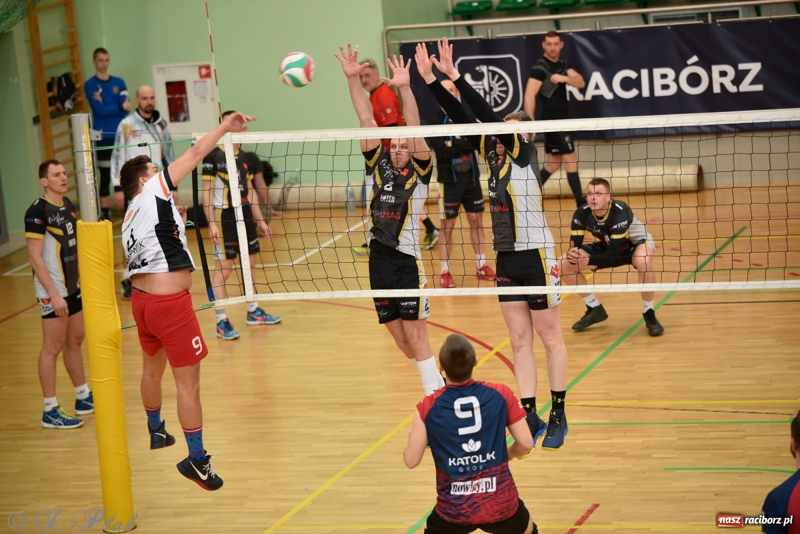 Zdjęcie w galerii na portalu naszraciborz.pl: Niedziela w RLPS pełna emocji  [FOTO] wiadomości z regionu