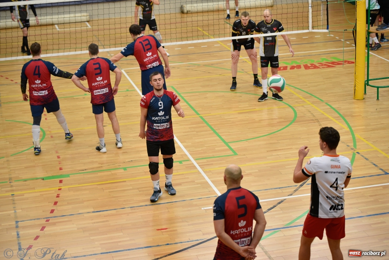 Zdjęcie w galerii na portalu naszraciborz.pl: Niedziela w RLPS pełna emocji  [FOTO] wiadomości z regionu