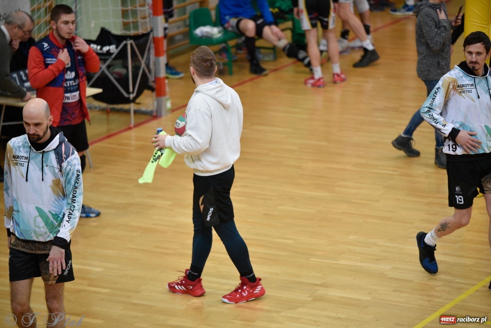 Zdjęcie w galerii na portalu naszraciborz.pl: Niedziela w RLPS pełna emocji  [FOTO] wiadomości z regionu