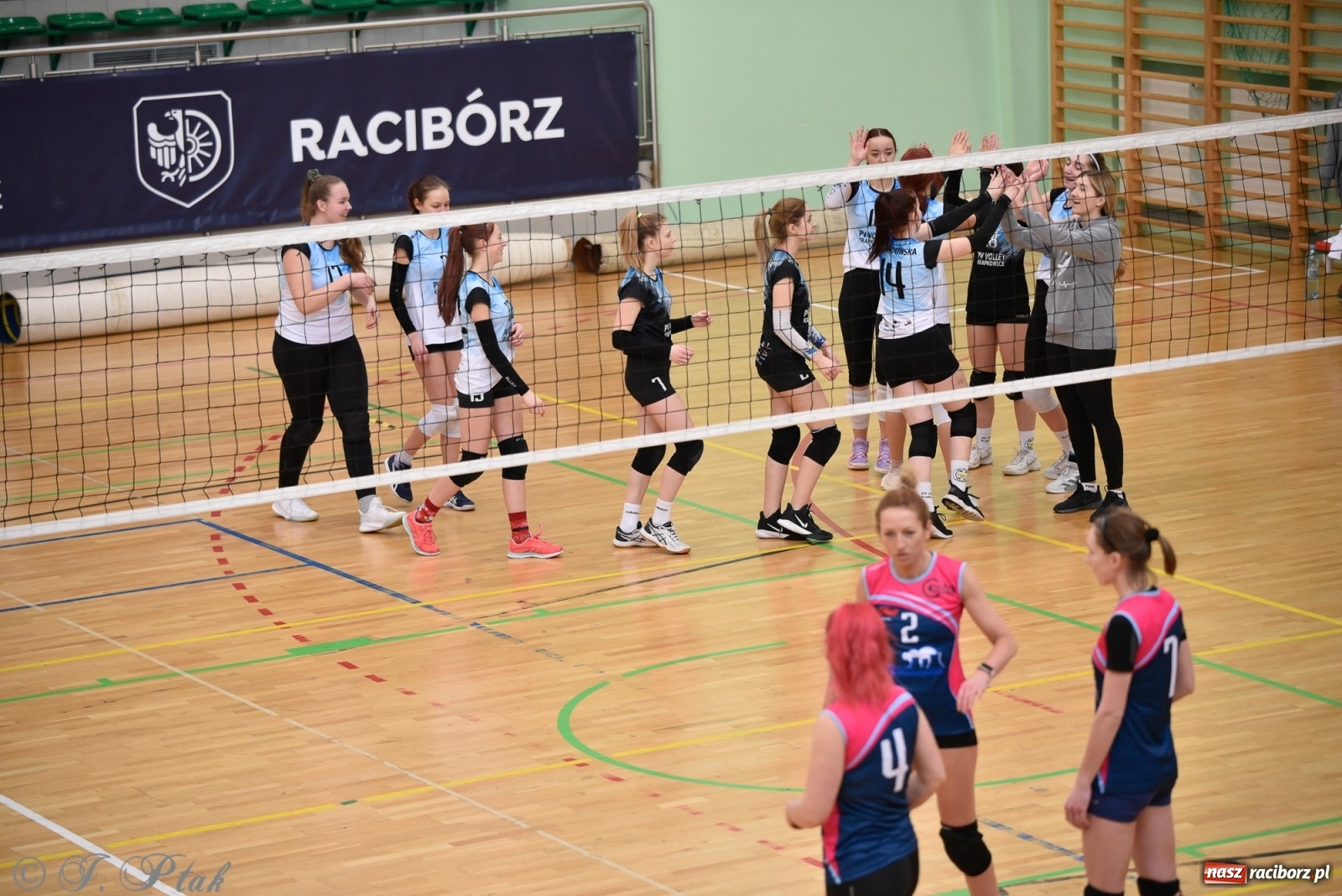 Zdjęcie w galerii na portalu naszraciborz.pl: Niedziela w RLPS pełna emocji  [FOTO] wiadomości z regionu