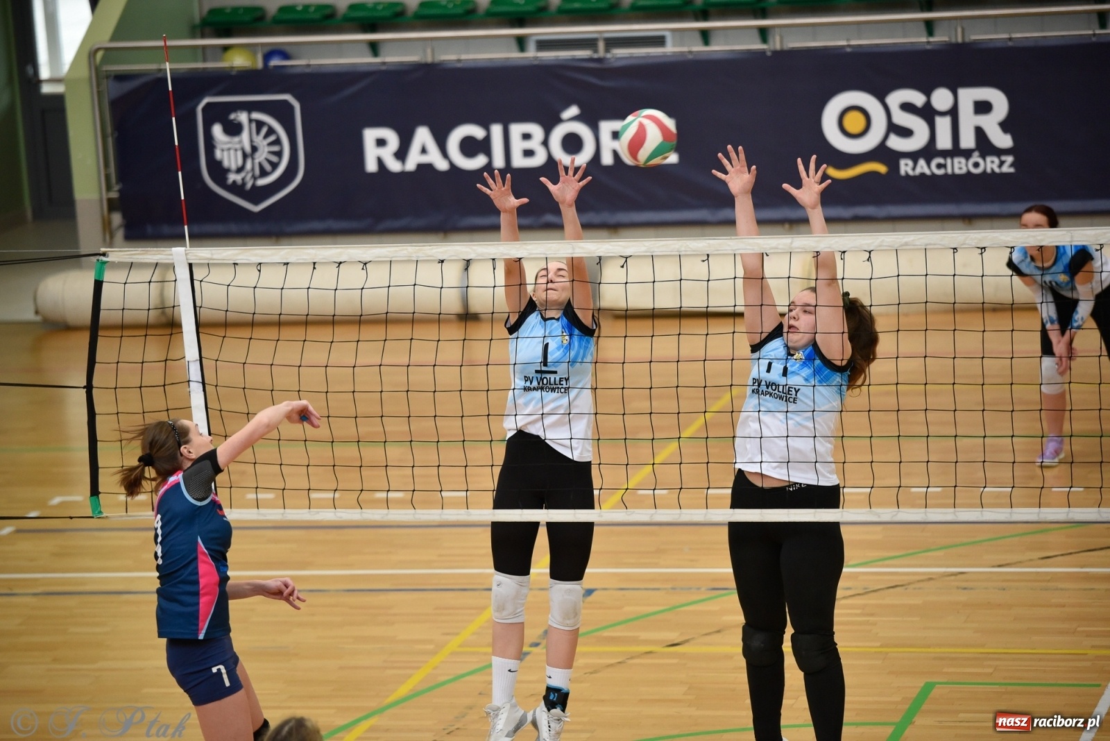 Zdjęcie w galerii na portalu naszraciborz.pl: Niedziela w RLPS pełna emocji  [FOTO] wiadomości z regionu