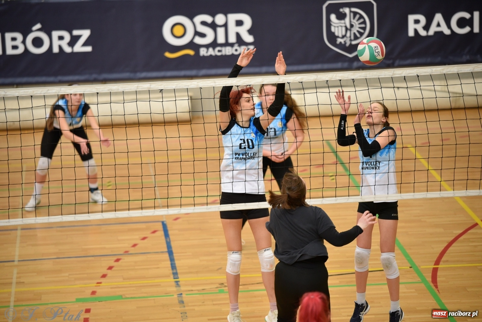 Zdjęcie w galerii na portalu naszraciborz.pl: Niedziela w RLPS pełna emocji  [FOTO] wiadomości z regionu