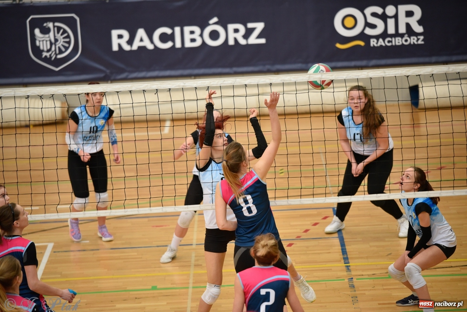 Zdjęcie w galerii na portalu naszraciborz.pl: Niedziela w RLPS pełna emocji  [FOTO] wiadomości z regionu