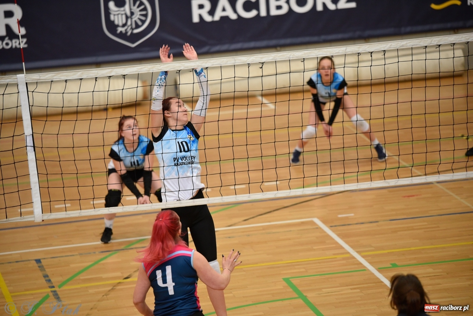 Zdjęcie w galerii na portalu naszraciborz.pl: Niedziela w RLPS pełna emocji  [FOTO] wiadomości z regionu