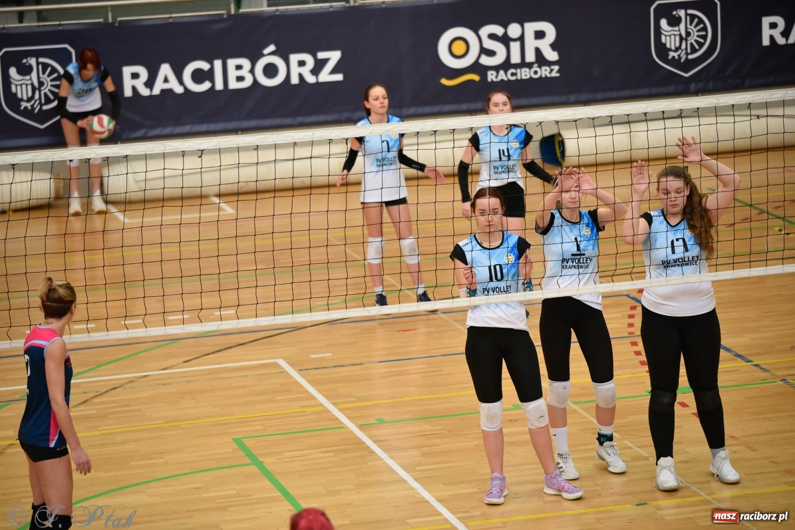 Zdjęcie w galerii na portalu naszraciborz.pl: Niedziela w RLPS pełna emocji  [FOTO] wiadomości z regionu