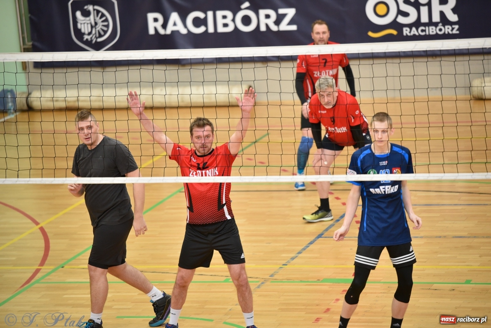 Zdjęcie w galerii na portalu naszraciborz.pl: Niedziela w RLPS pełna emocji  [FOTO] wiadomości z regionu