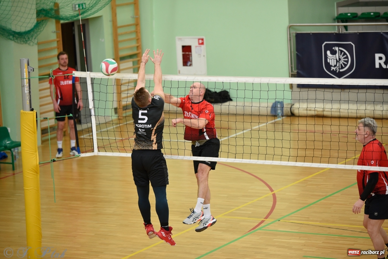 Zdjęcie w galerii na portalu naszraciborz.pl: Niedziela w RLPS pełna emocji  [FOTO] wiadomości z regionu