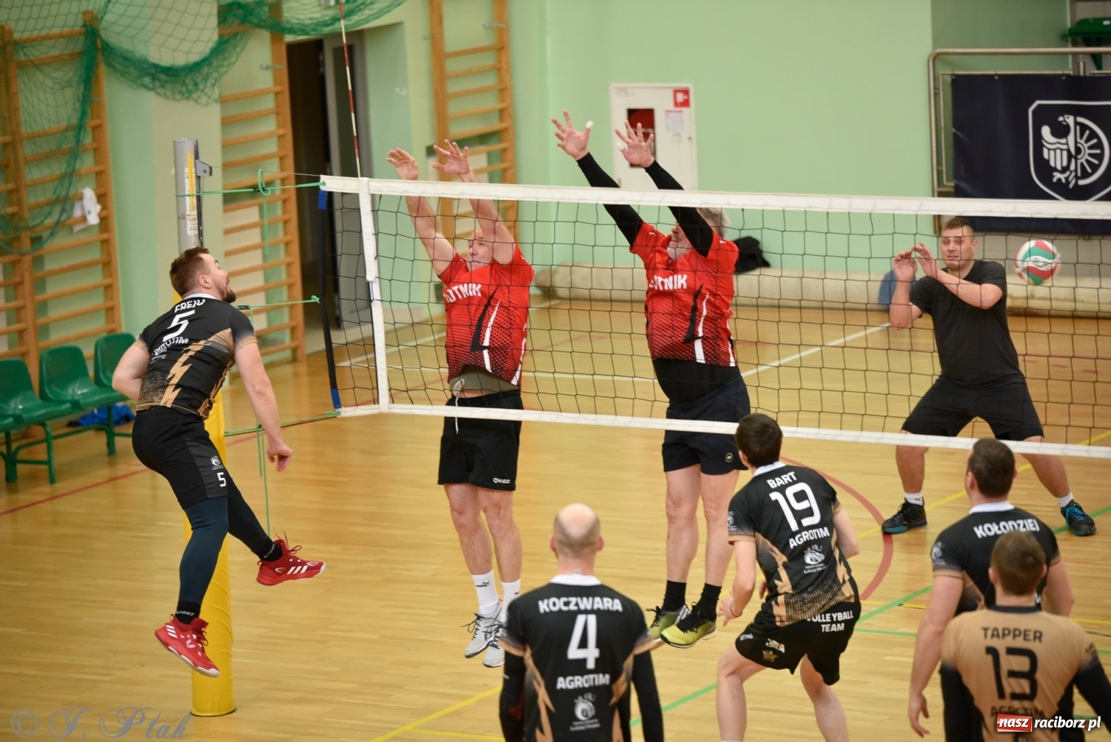 Zdjęcie w galerii na portalu naszraciborz.pl: Niedziela w RLPS pełna emocji  [FOTO] wiadomości z regionu