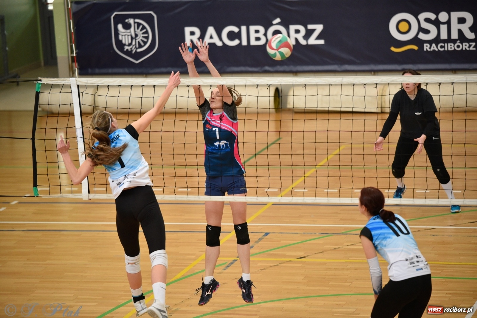 Zdjęcie w galerii na portalu naszraciborz.pl: Niedziela w RLPS pełna emocji  [FOTO] wiadomości z regionu