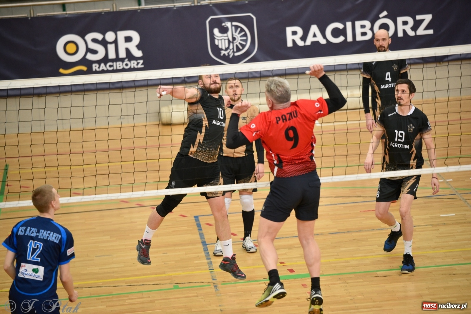 Zdjęcie w galerii na portalu naszraciborz.pl: Niedziela w RLPS pełna emocji  [FOTO] wiadomości z regionu