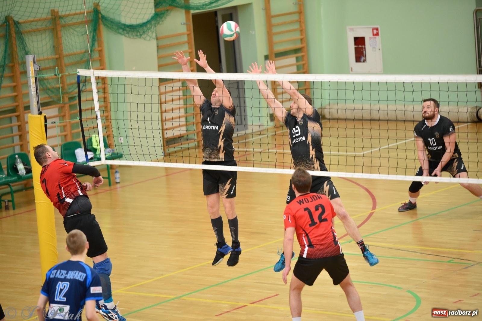 Zdjęcie w galerii na portalu naszraciborz.pl: Niedziela w RLPS pełna emocji  [FOTO] wiadomości z regionu