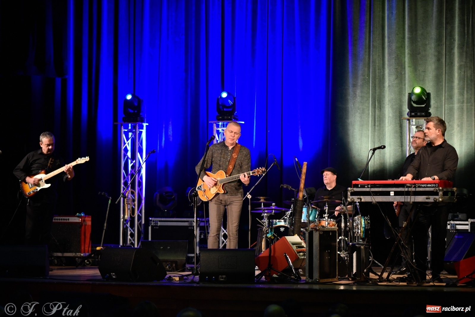 Zdjęcie w galerii na portalu naszraciborz.pl: Raz, Dwa, Trzy na swoje 30. urodziny w Raciborzu wiadomości z regionu