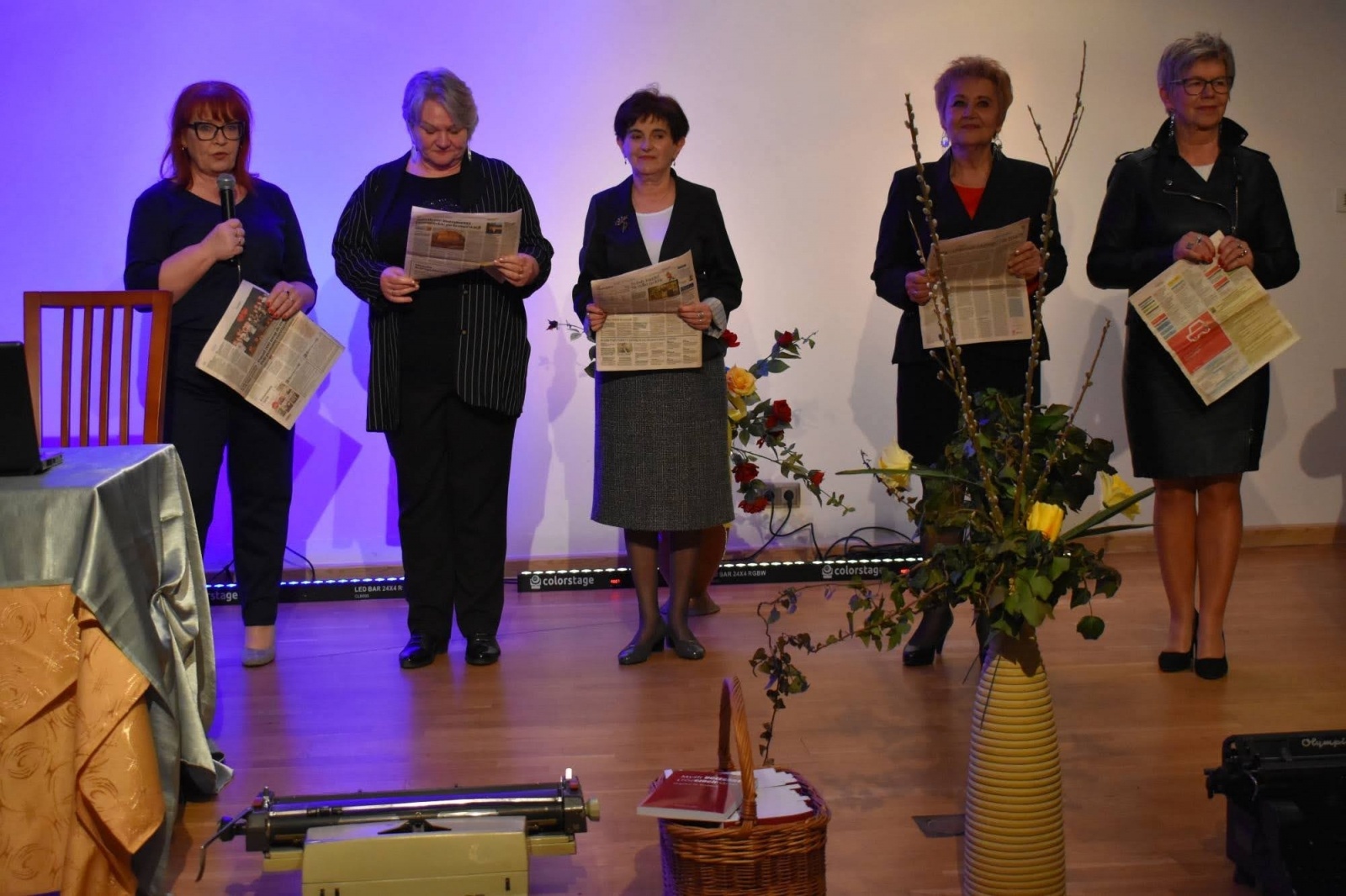 Zdjęcie w galerii na portalu naszraciborz.pl: Zakręcona RULETKA życia. Promocja książki Zbigniewa Woźniaka na zamku wiadomości z regionu