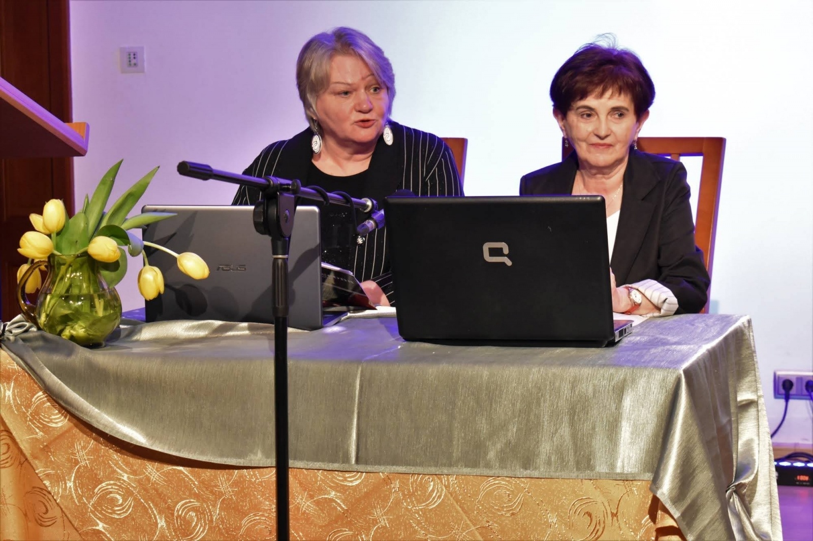 Zdjęcie w galerii na portalu naszraciborz.pl: Zakręcona RULETKA życia. Promocja książki Zbigniewa Woźniaka na zamku wiadomości z regionu