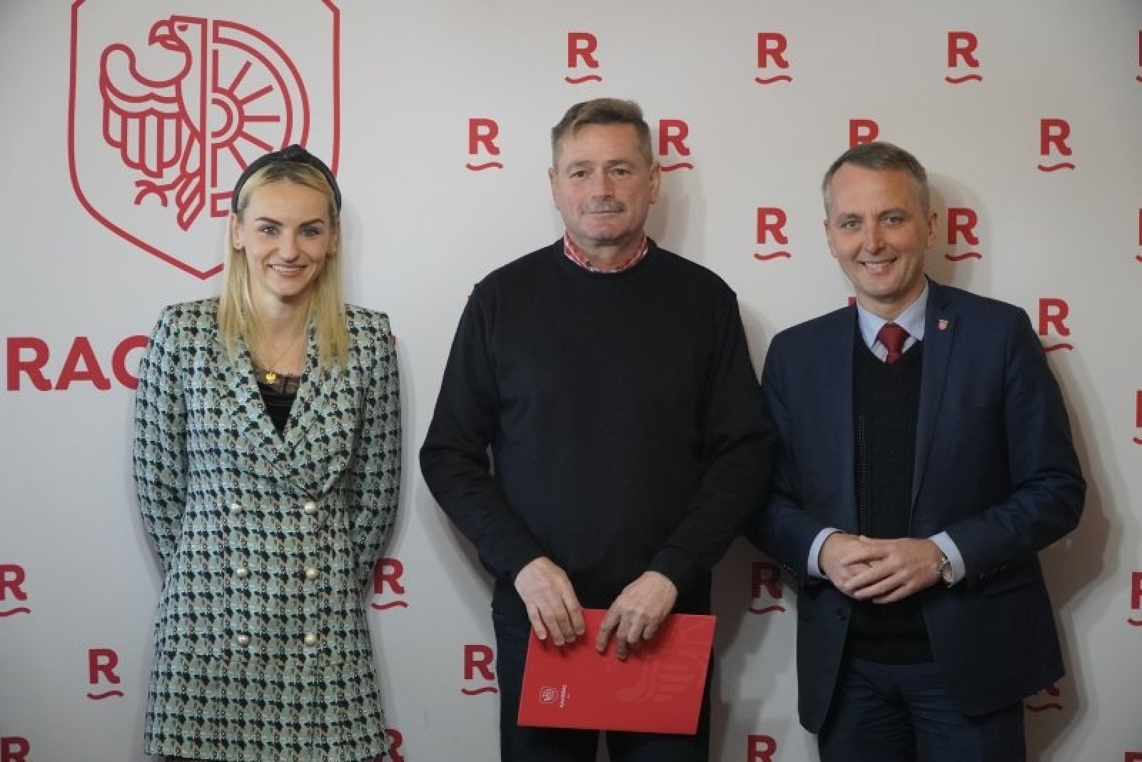 Zdjęcie w galerii na portalu naszraciborz.pl: Raciborska mistrzyni wręczyła nagrody prezydenta dla młodych sportowców wiadomości z regionu