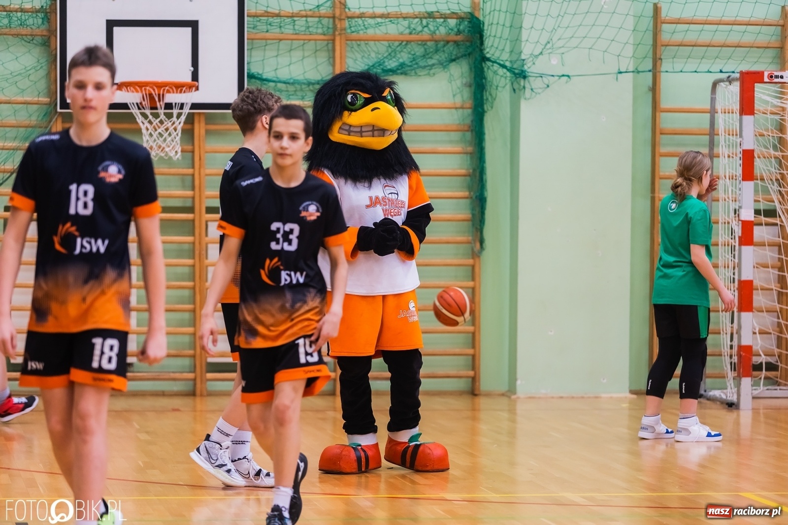 Zdjęcie w galerii na portalu naszraciborz.pl: Festiwal Sportu z SP 18 w hali przy Łąkowej [FOTO i WIDEO] wiadomości z regionu